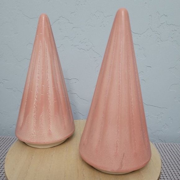 Pink ceramic tree  7in tall this includes a set of 2 - Picture 3 of 3
